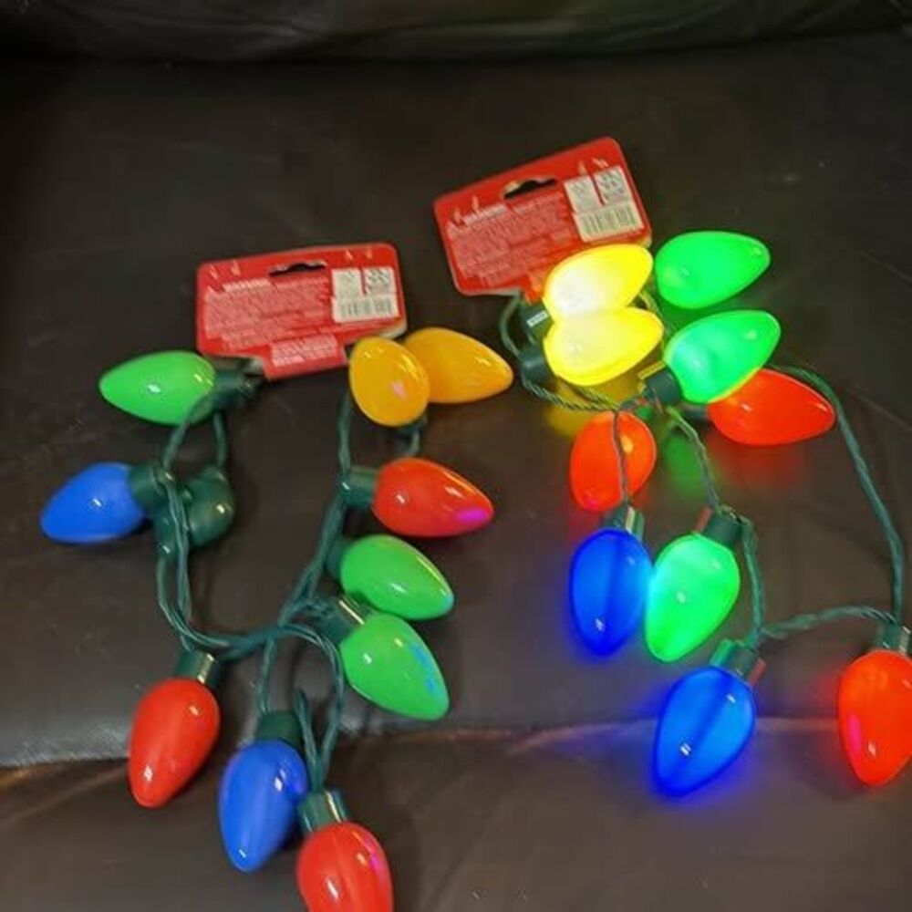 beJOLLY Flashing Christmas Light Necklaces